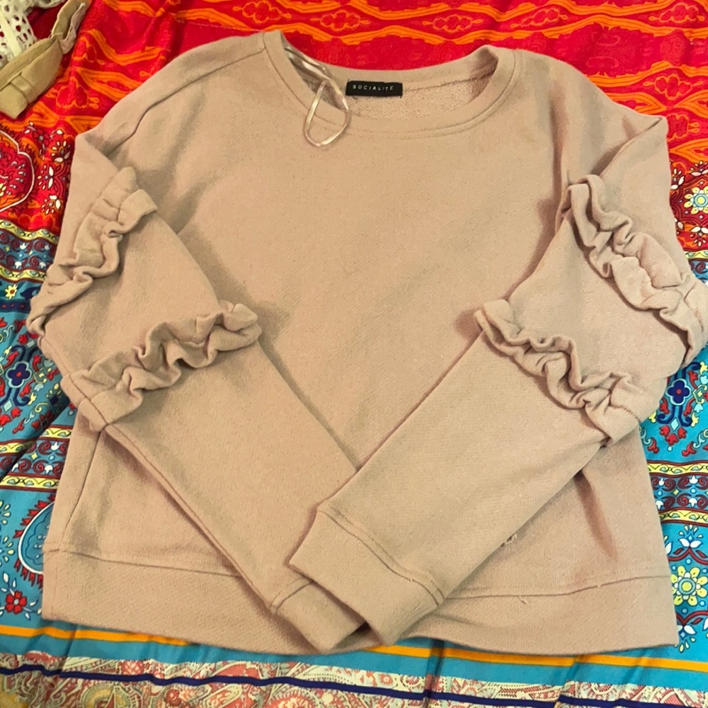 Mauve Ruffled sweatshirt